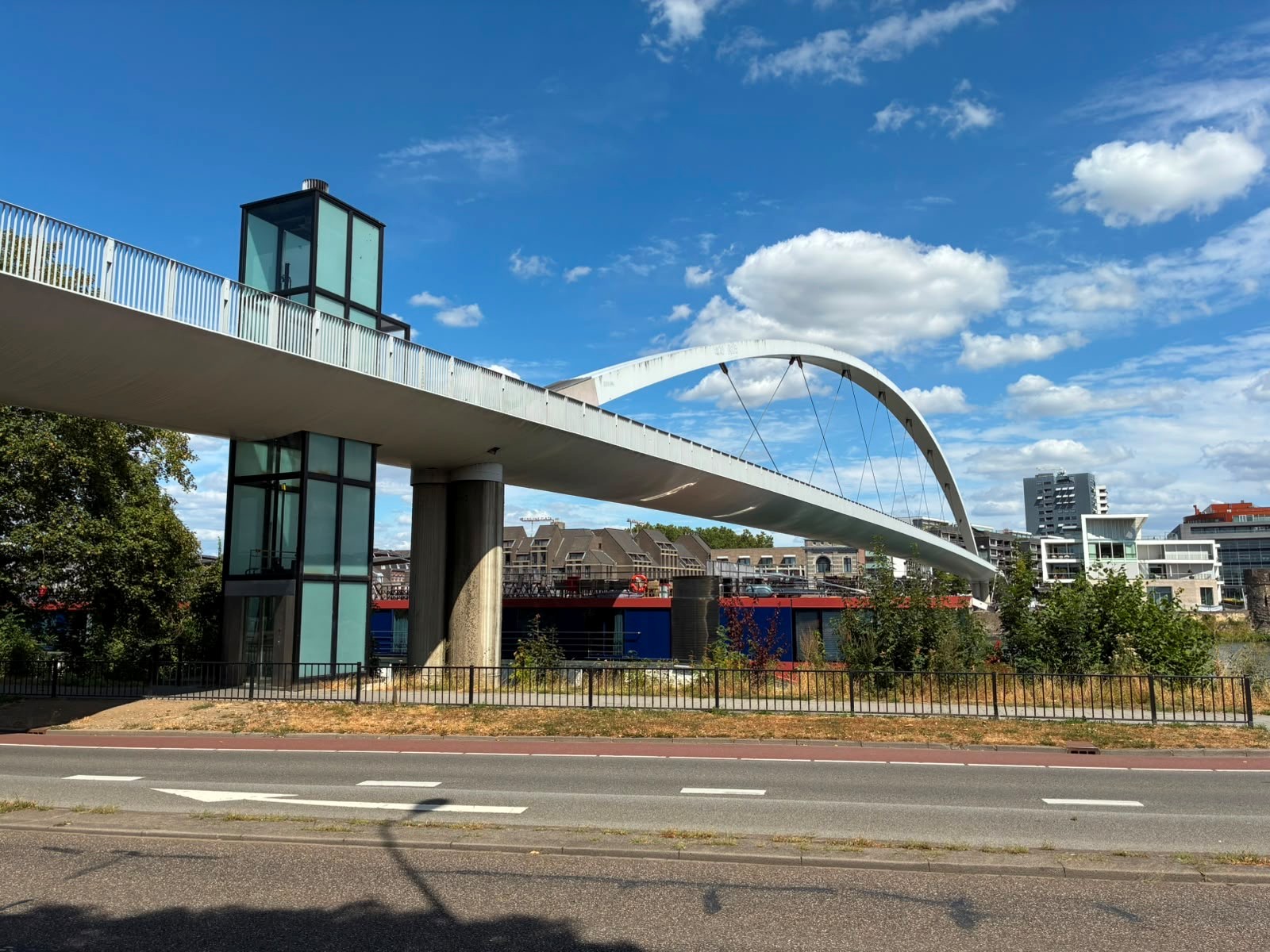 Liften Hoge Brug tijdelijk buiten gebruik bij hitte