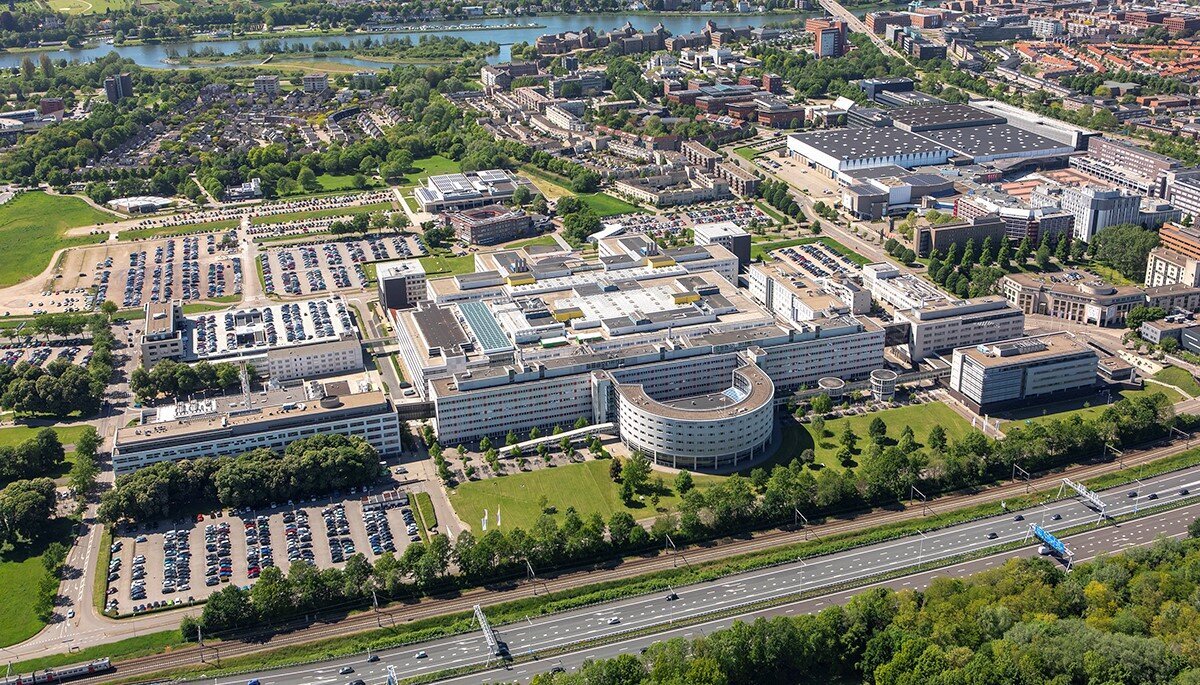 luchtfoto van terrein Randwyck